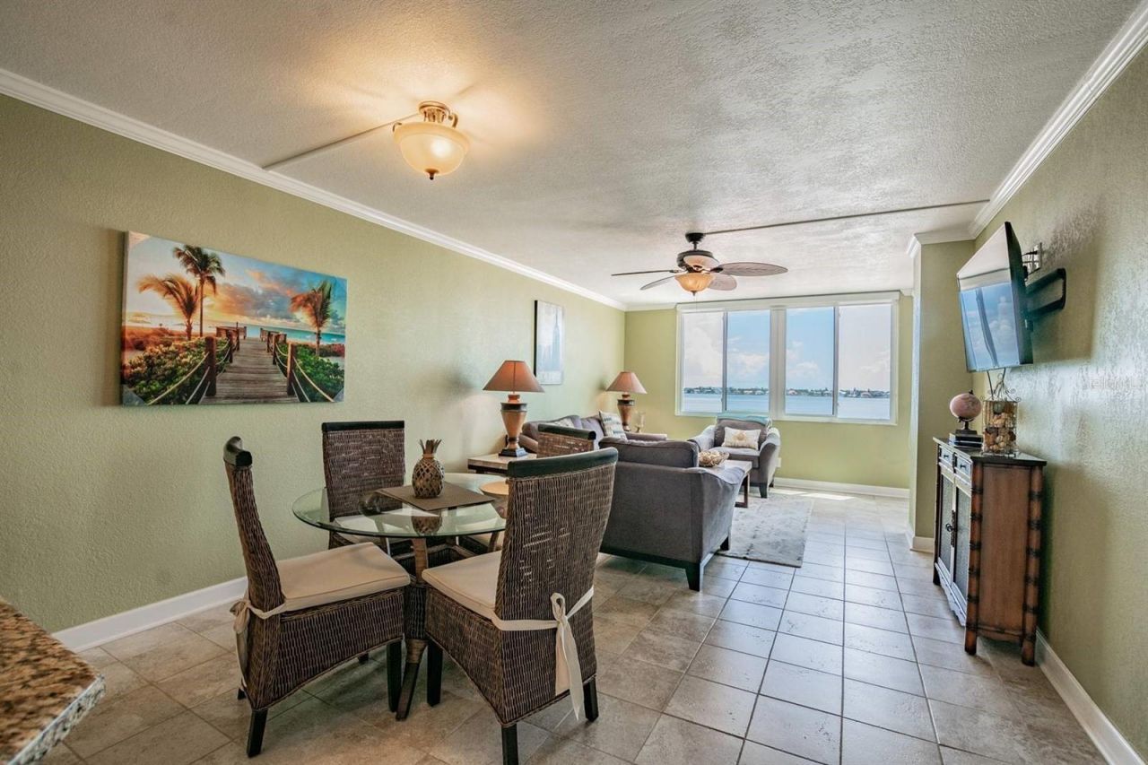 6295 Bahia Del Mar Circle , Unit 401, Saint Petersburg, FL 33715 Photo