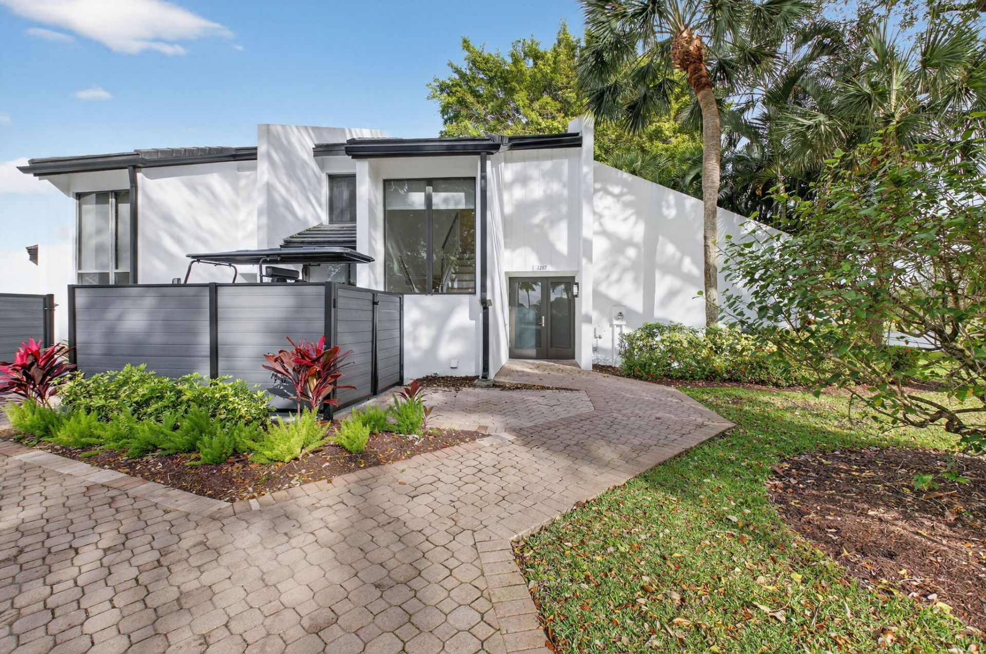 3207 Bridgewood Drive, Boca Raton, FL 33434 Photo