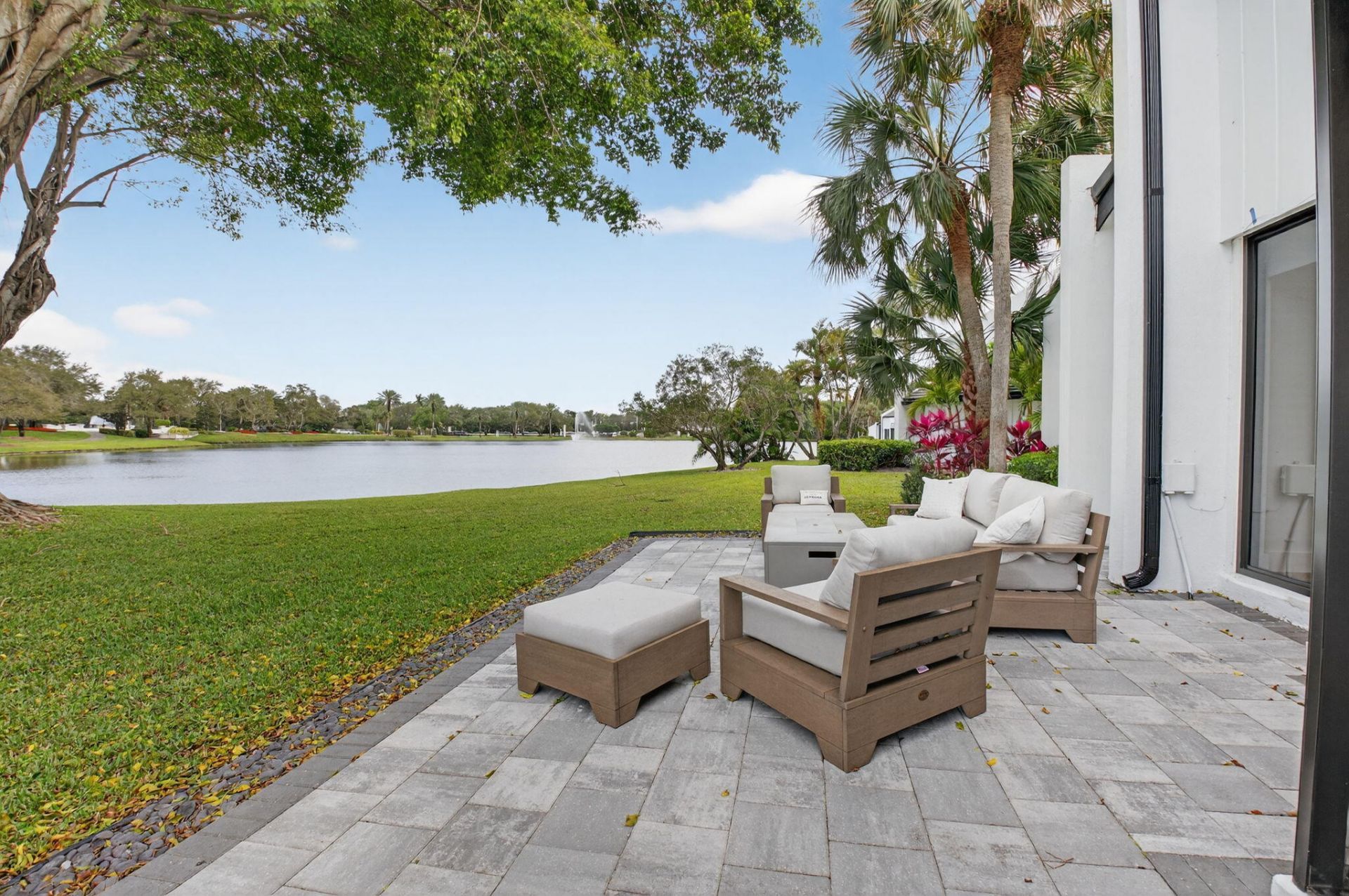 3207 Bridgewood Drive, Boca Raton, FL 33434 Photo