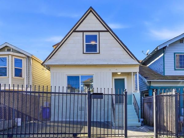2217 E 24th Street, Oakland, CA 94606