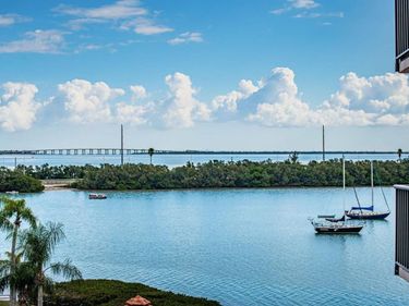 6295 BAHIA DEL MAR CIRCLE , Unit 505, ST PETERSBURG, FL 33715