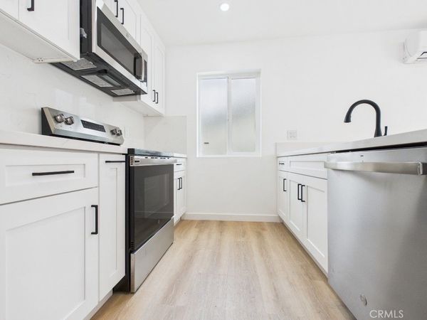 748 Newport Avenue, Unit 5, Long Beach, CA 90804