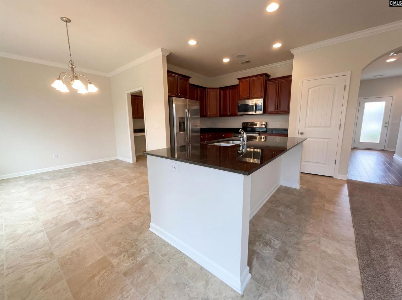 2077 Bankwell Road Photo 15