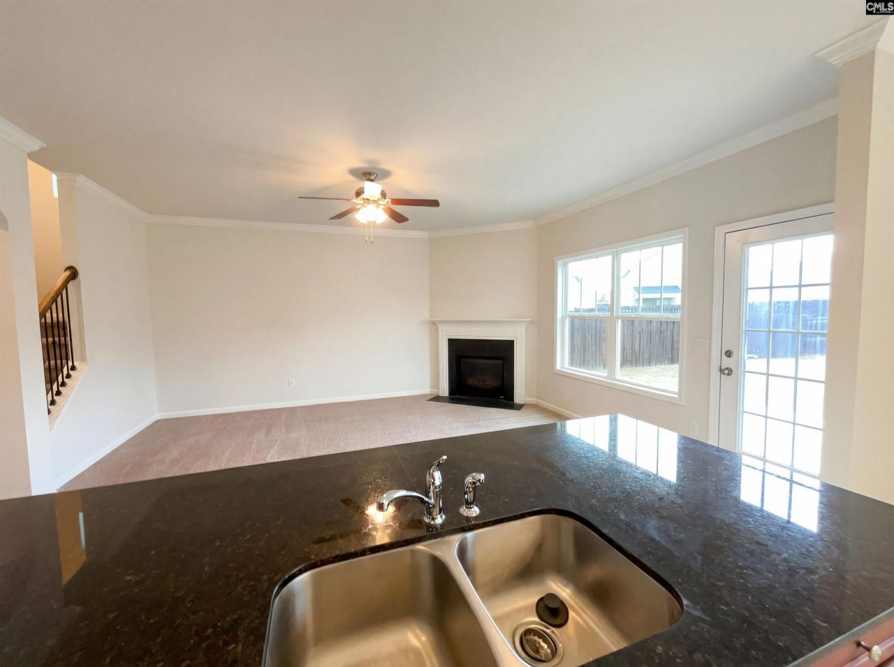 2077 Bankwell Road Photo 20