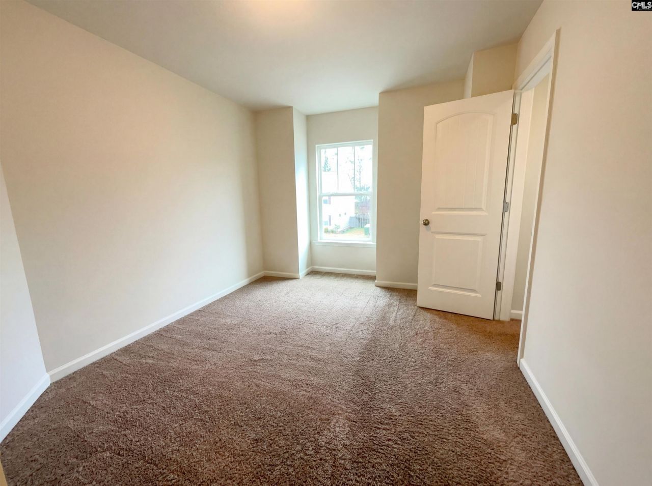 2077 Bankwell Road Photo 22