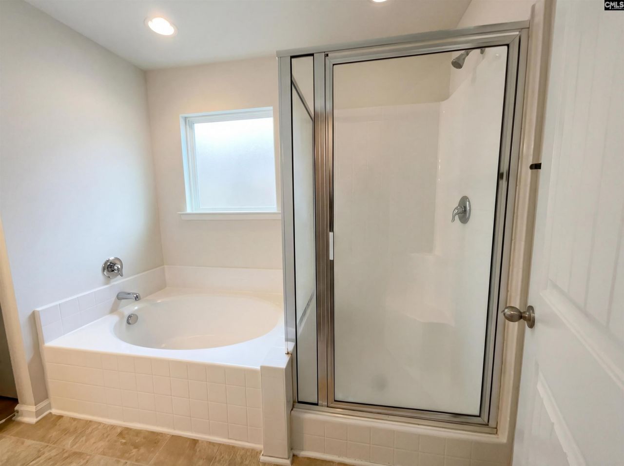 2077 Bankwell Road Photo 28