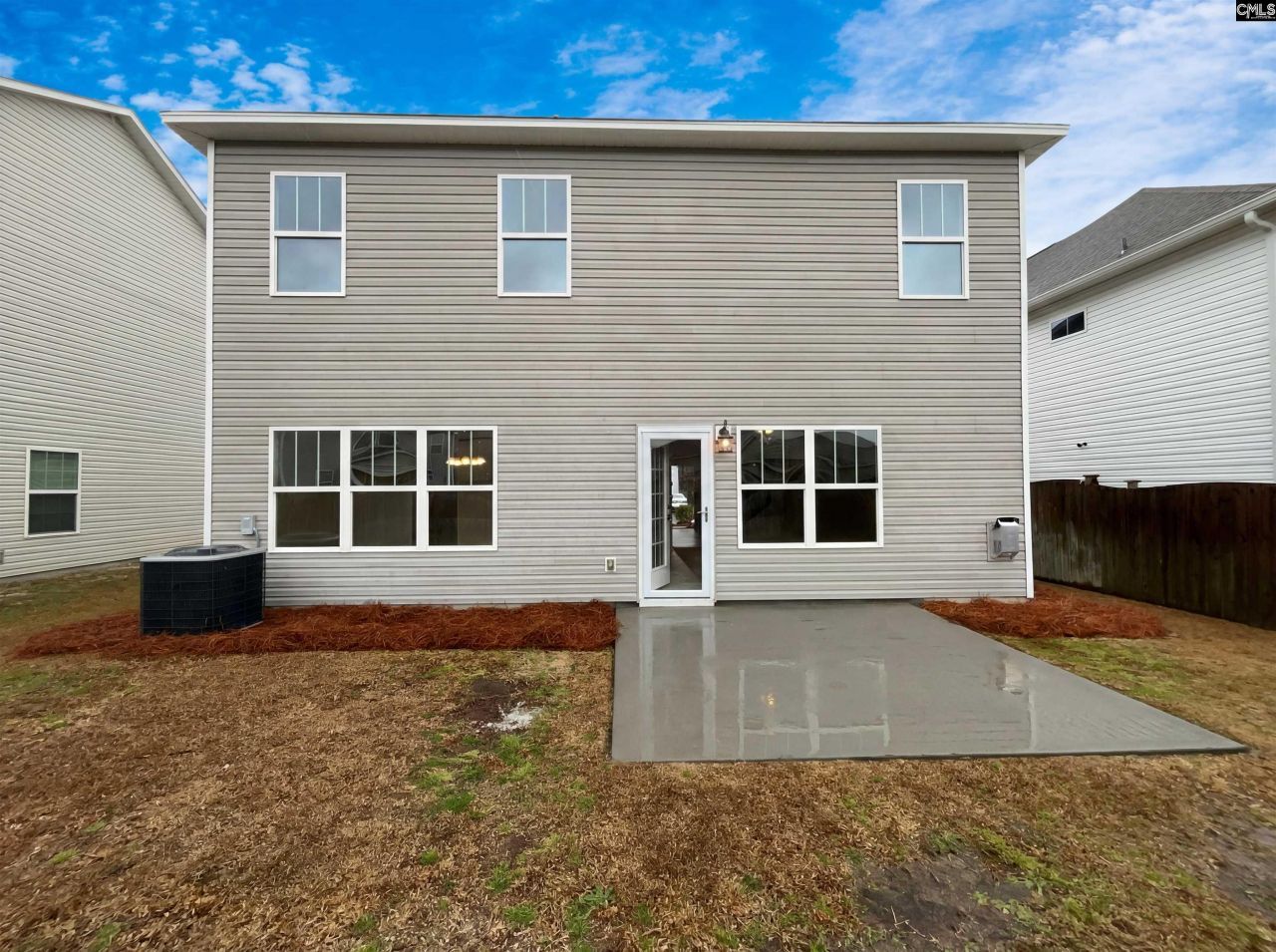 2077 Bankwell Road Photo 4