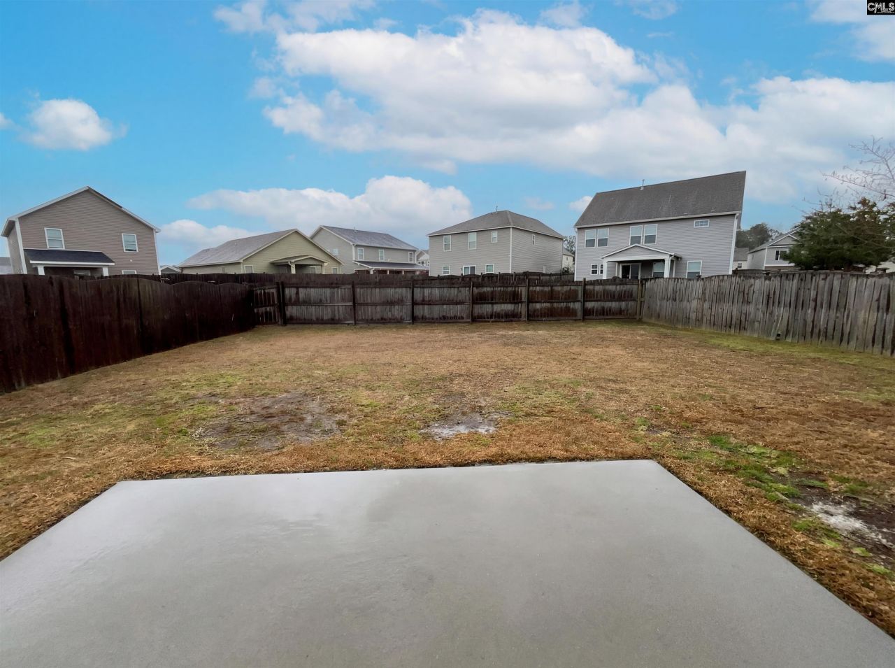 2077 Bankwell Road Photo 7