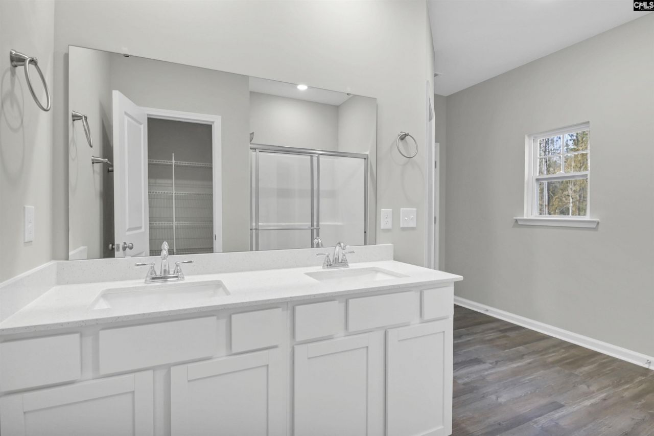 211 Raglins Way Photo 23