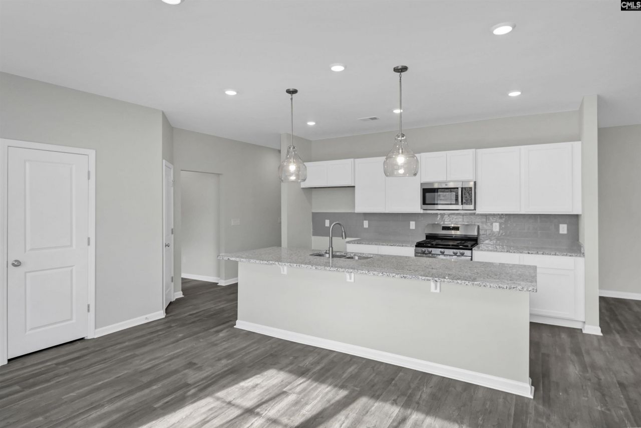 211 Raglins Way Photo 7