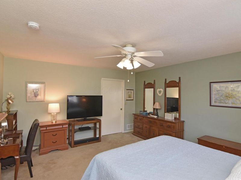 2476 Meadow Glade Drive, Hilliard, OH 43026 Photo 19