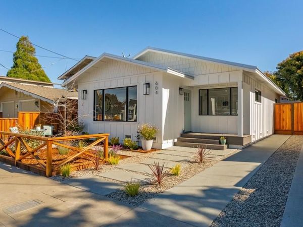 604 Oak Drive, Capitola, CA 95010