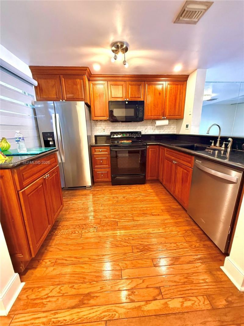 2533 NE 15th St , Pompano Beach, FL 33062 Photo