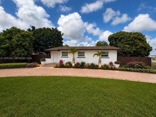 11801 SW 180th St, Miami, FL 33177