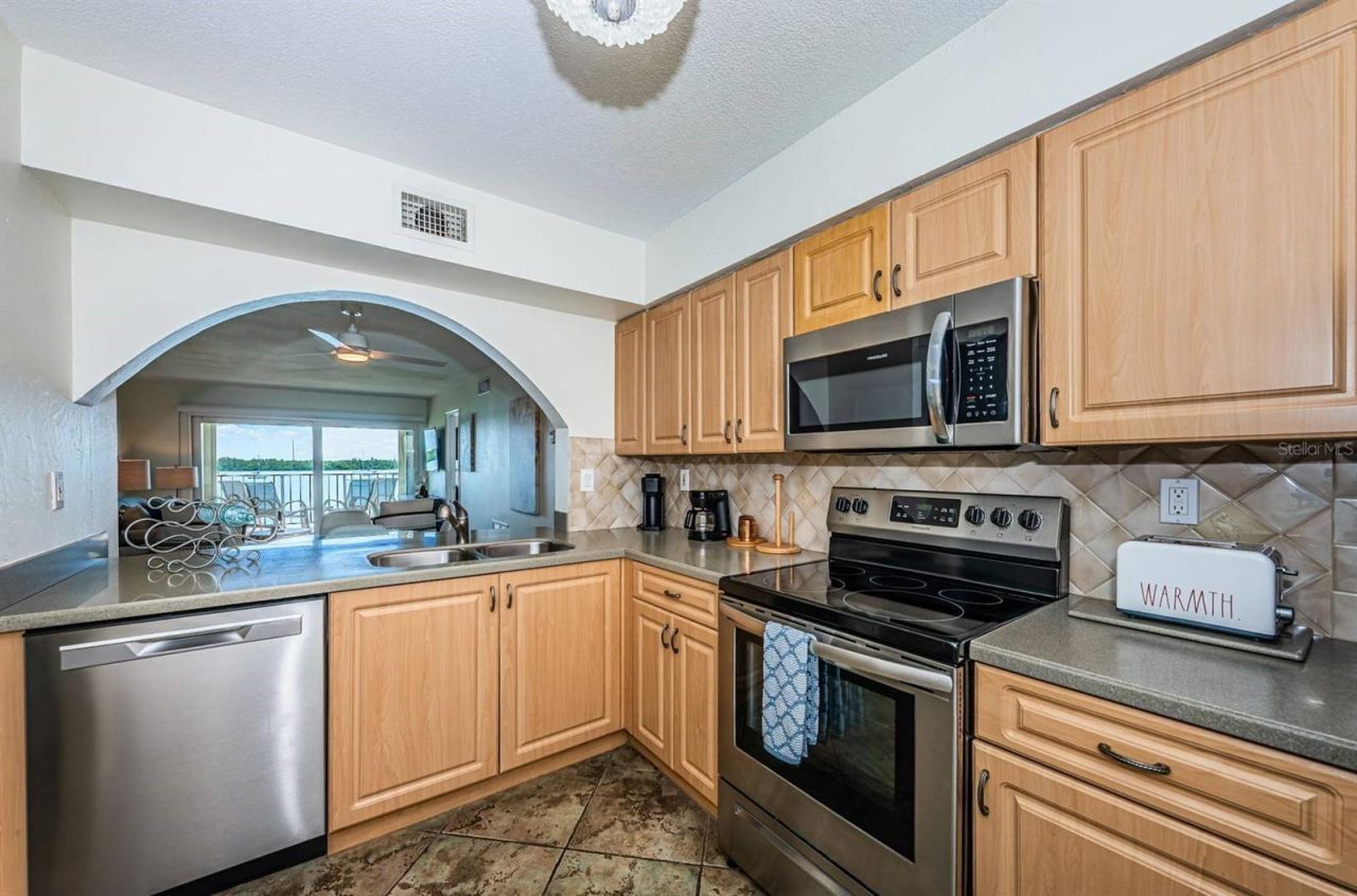 6291 Bahia Del Mar Circle , Unit 207, Saint Petersburg, FL 33715 Photo