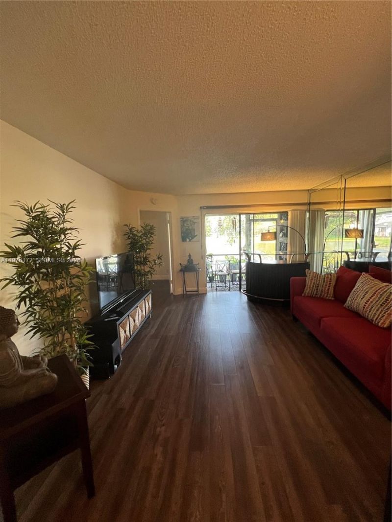 5533 Courtyard Dr , Unit 5533, Margate, FL 33063 Photo