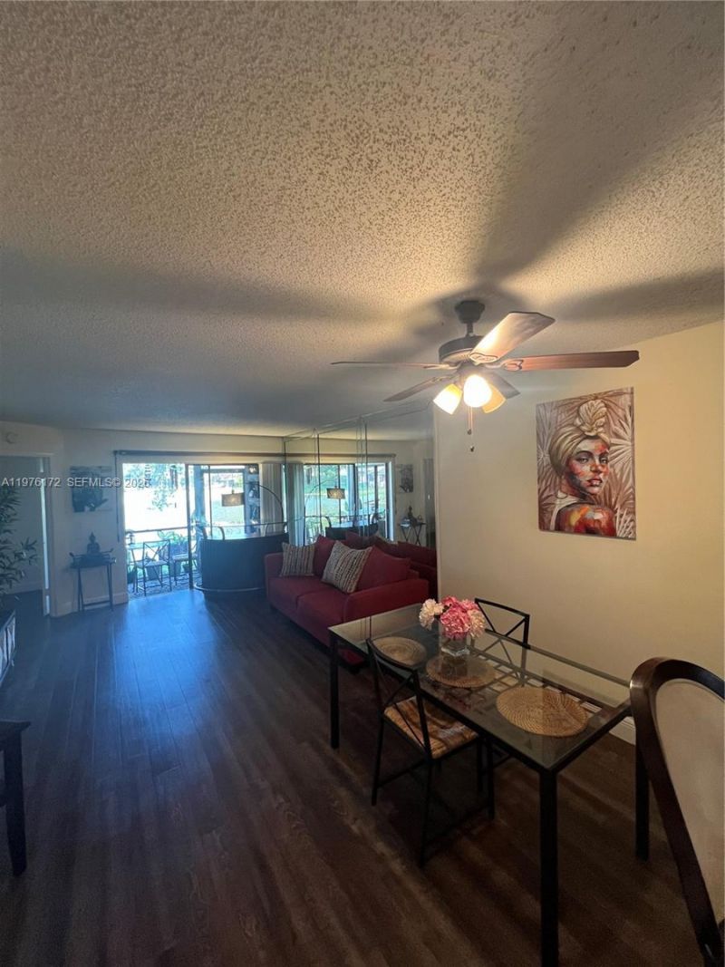 5533 Courtyard Dr , Unit 5533, Margate, FL 33063 Photo