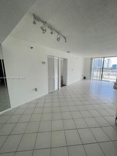 210 174th St, Unit 1006, Sunny Isles Beach, FL 33160 Photo