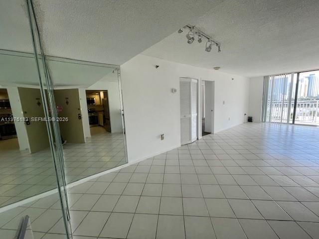 210 174th St, Unit 1006, Sunny Isles Beach, FL 33160 Photo