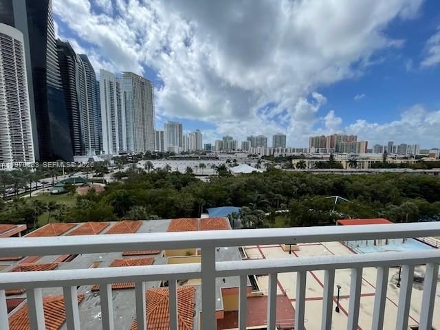 210 174th St, Unit 1006, Sunny Isles Beach, FL 33160 Photo