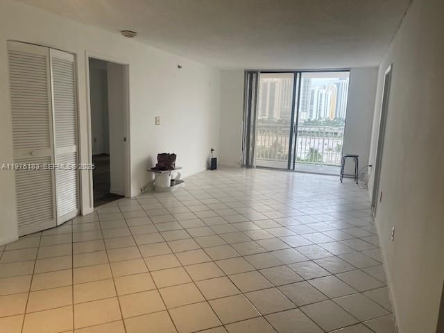 210 174th St, Unit 1006, Sunny Isles Beach, FL 33160 Photo