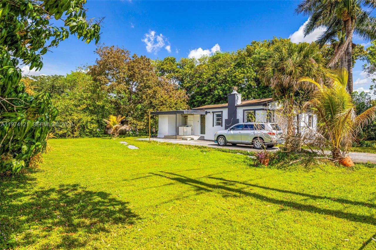 219 NE 141st St, Miami, FL 33161 Photo