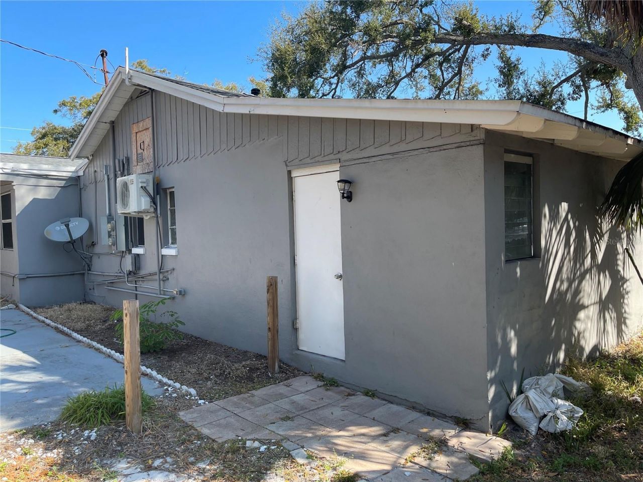 1200 26th Avenue S, Saint Petersburg, FL 33705 Photo