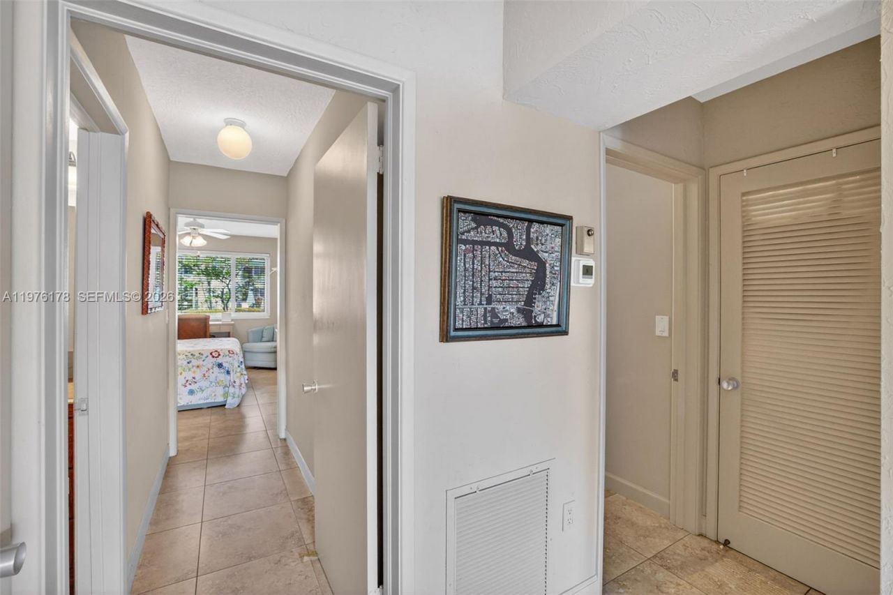 180 Isle Of Venice Dr , Unit 121, Fort Lauderdale, FL 33301 Photo