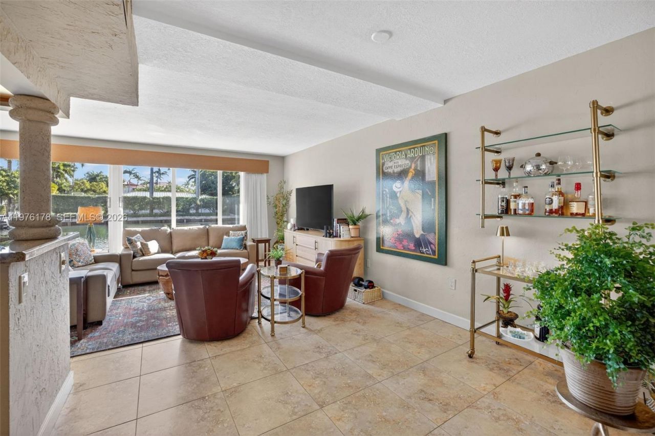 180 Isle Of Venice Dr , Unit 121, Fort Lauderdale, FL 33301 Photo