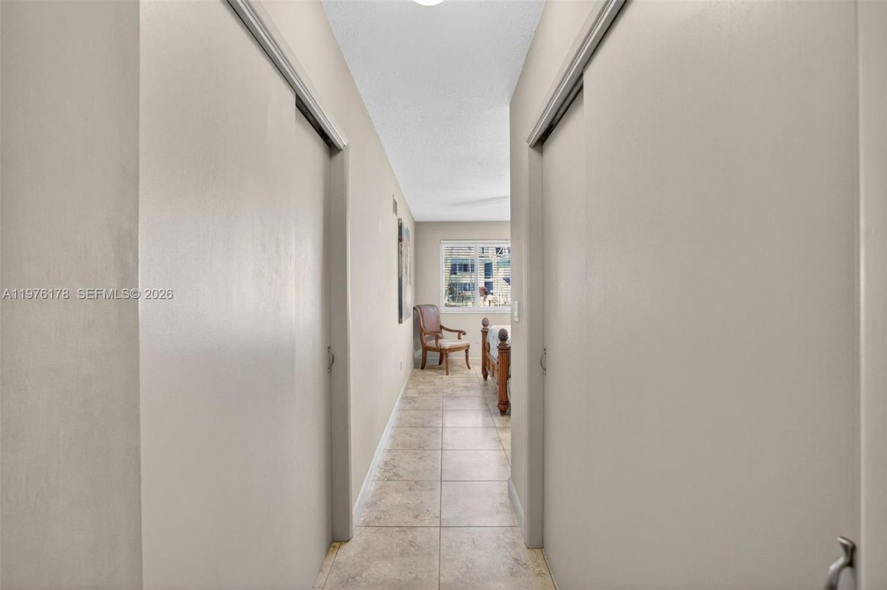 180 Isle Of Venice Dr , Unit 121, Fort Lauderdale, FL 33301 Photo
