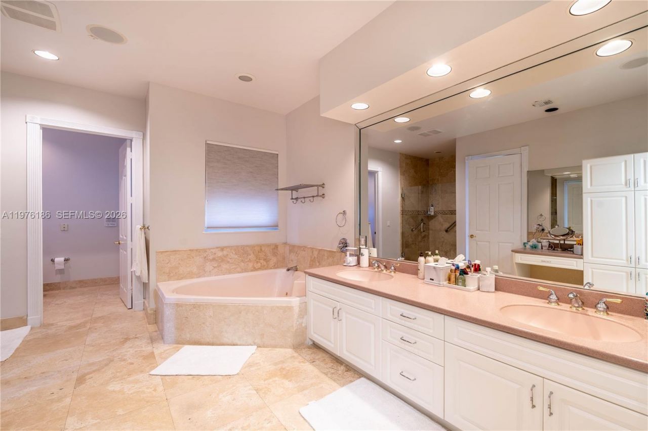 1547 Mariner Way, Hollywood, FL 33019 Photo