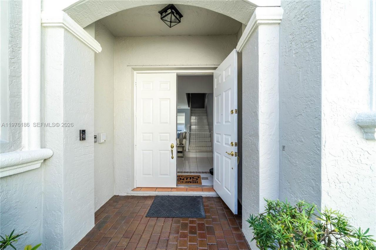 1547 Mariner Way, Hollywood, FL 33019 Photo