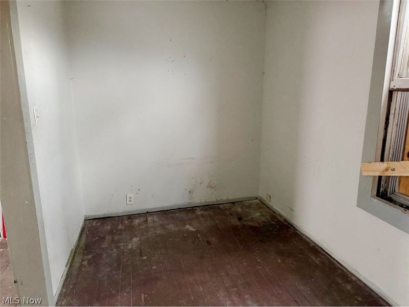 3934 Arnold Court, Cleveland, OH 44109 Photo 14