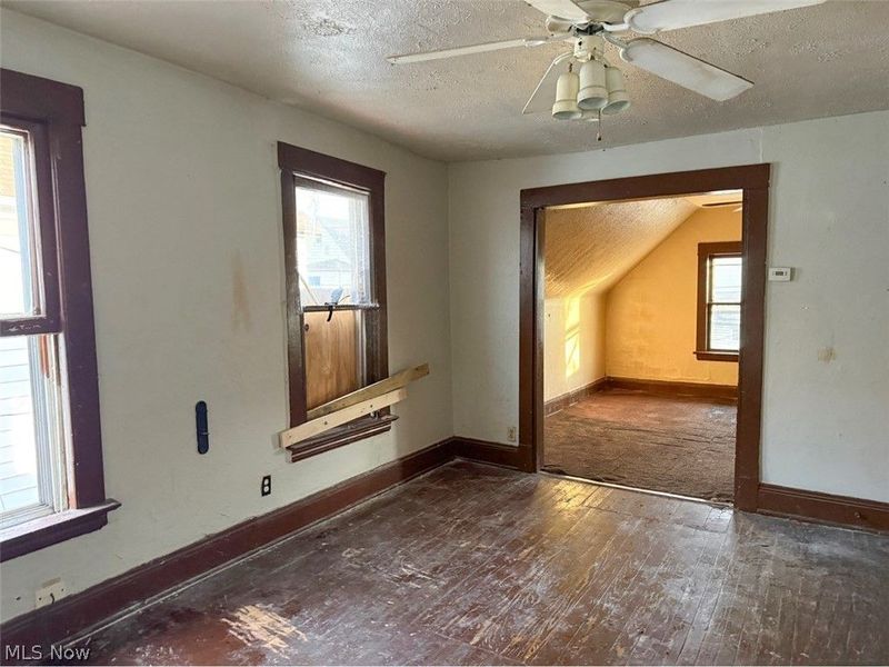 3934 Arnold Court, Cleveland, OH 44109 Photo 19