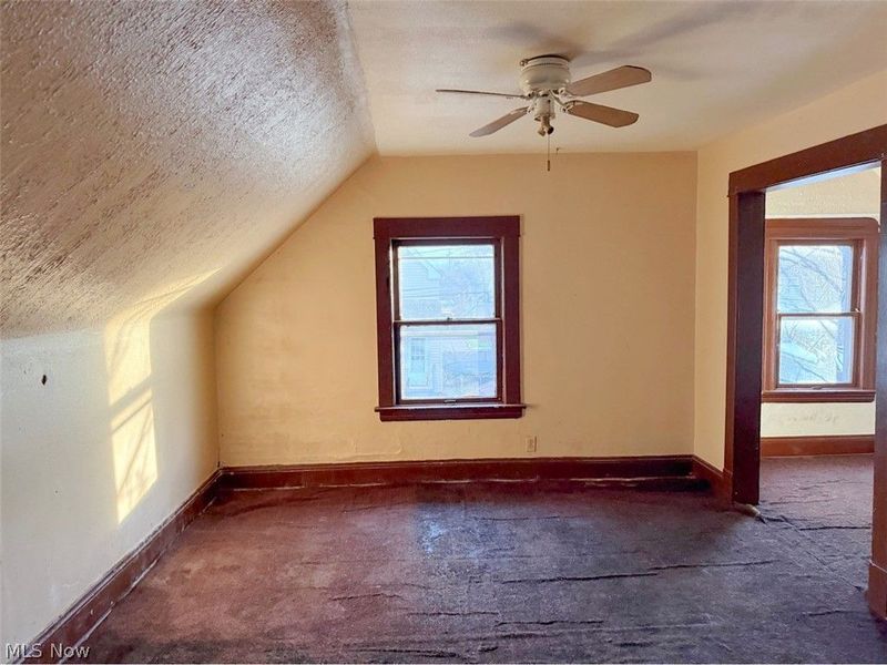 3934 Arnold Court, Cleveland, OH 44109 Photo 20