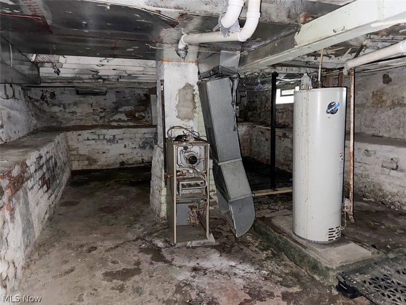 3934 Arnold Court, Cleveland, OH 44109 Photo 26