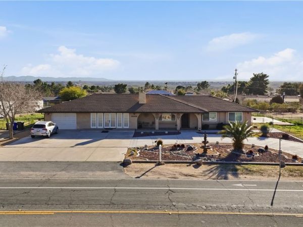 15358 Apple Valley, Apple Valley, CA 92307