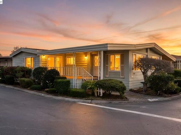 29330 29330 Middleborough Way, Hayward, CA 94544