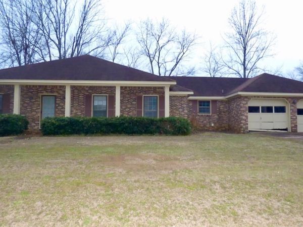 103 White Oak Ln, Florence, AL