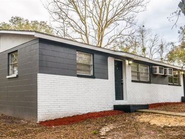 9416 GREYSTONE ROAD , Unit B, THONOTOSASSA, FL 33592