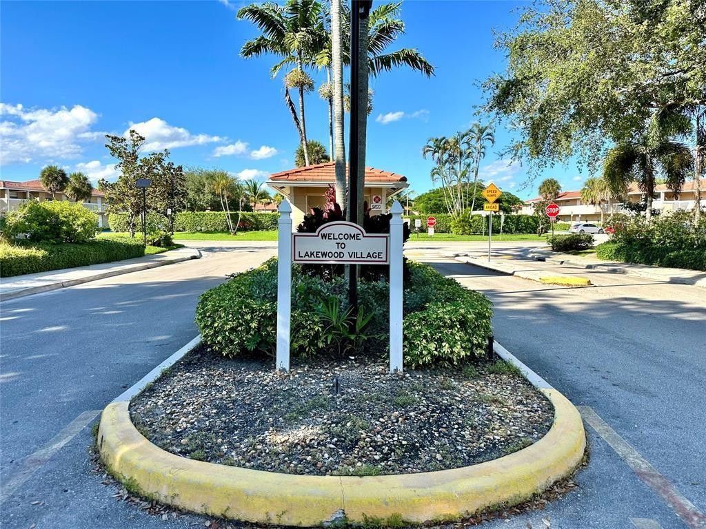 9911 Twin Lakes Dr, Unit 26-N, Coral Springs, FL 33071 Photo