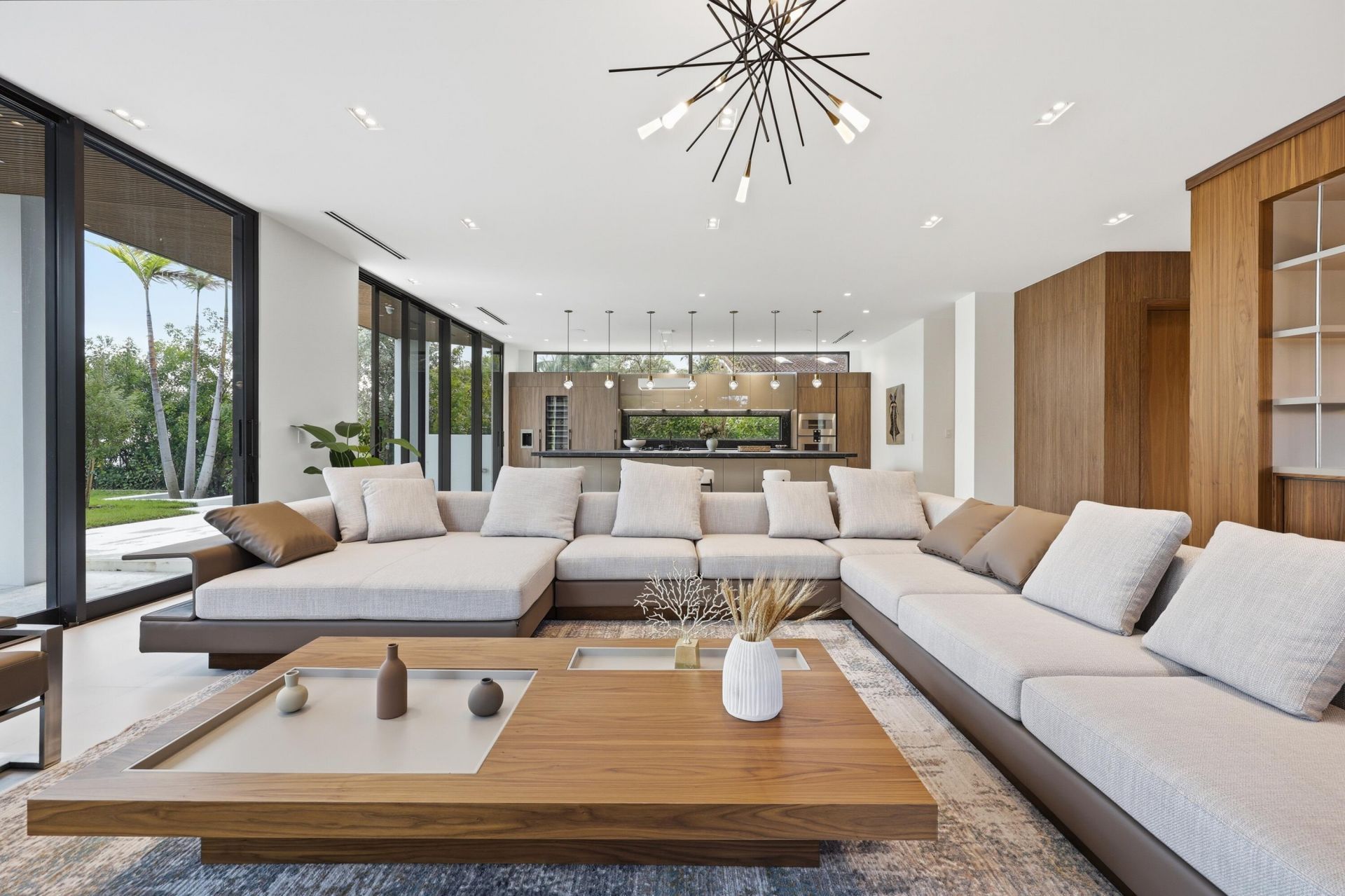 930 S Shore Drive, Miami Beach, FL 33141 Photo