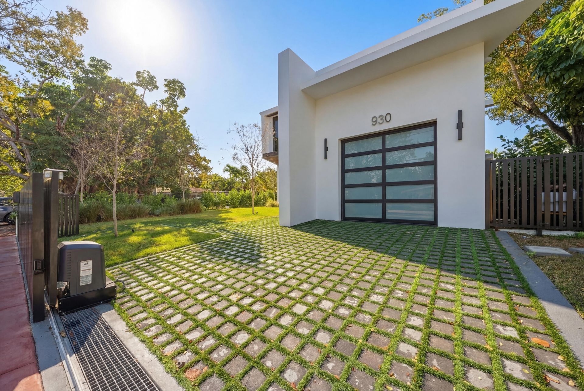 930 S Shore Drive, Miami Beach, FL 33141 Photo