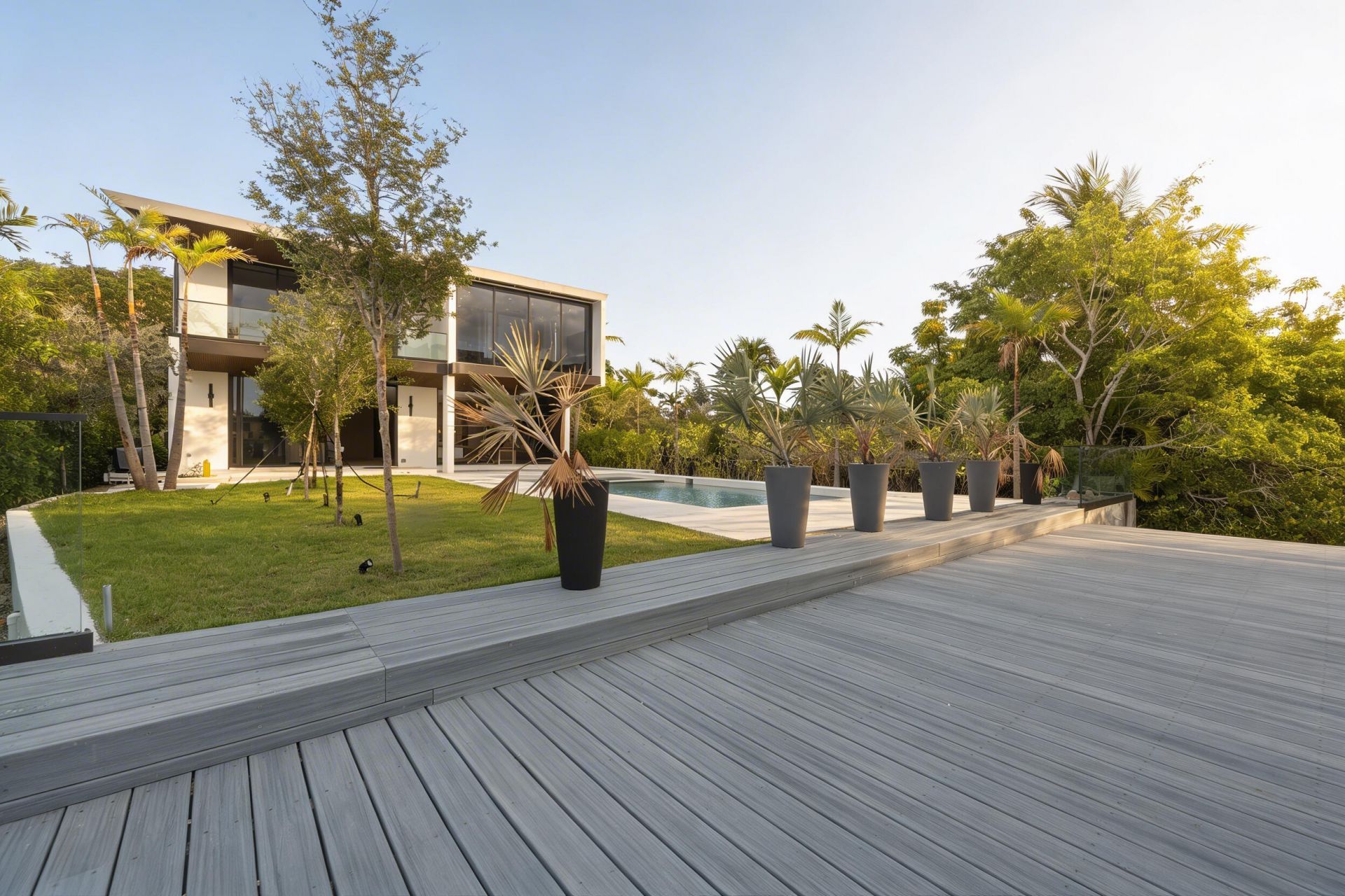 930 S Shore Drive, Miami Beach, FL 33141 Photo