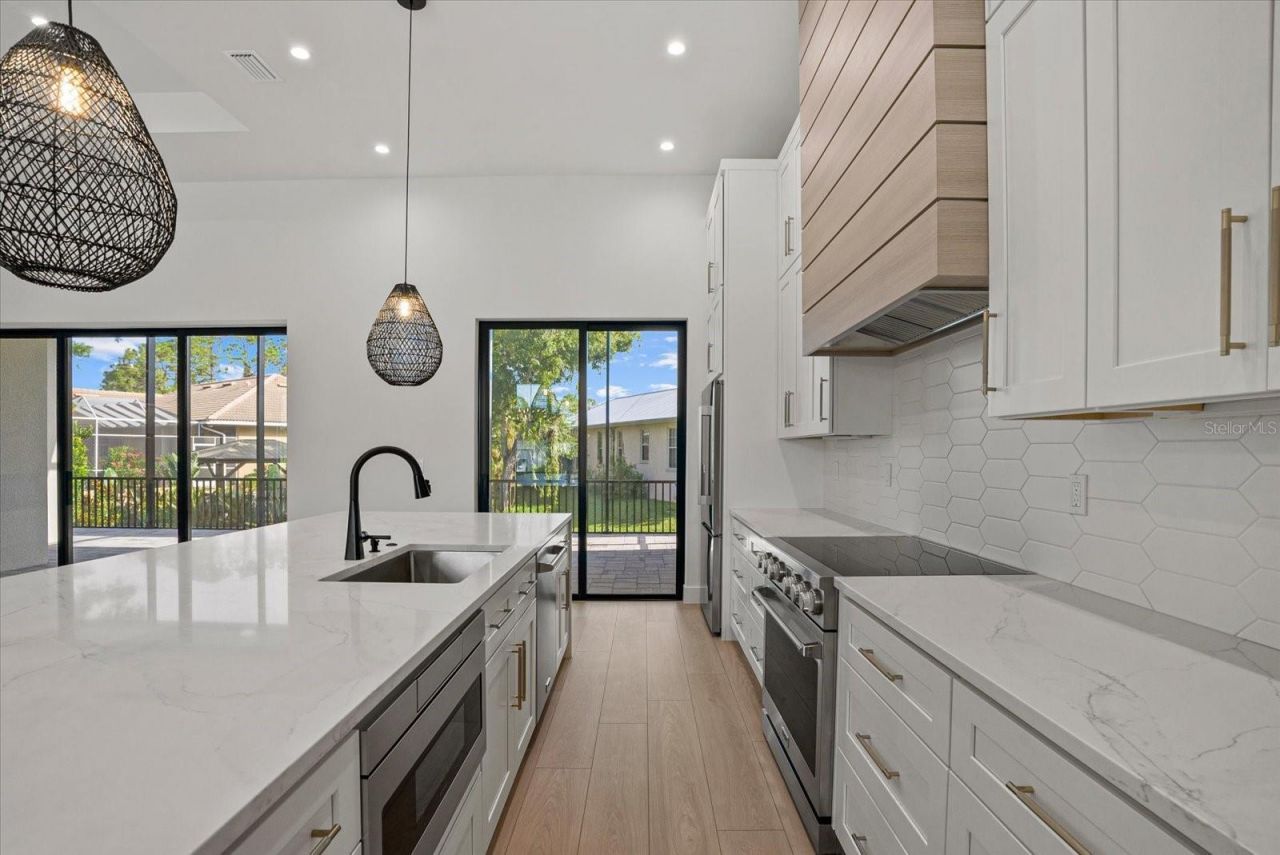 1605 Landfall Drive , Nokomis, FL 34275 Photo