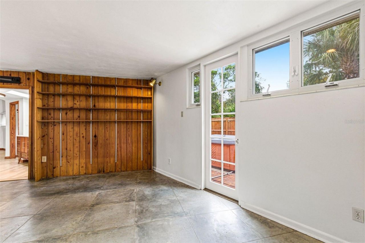 1239 Alcazar Way S, Saint Petersburg, FL 33705 Photo