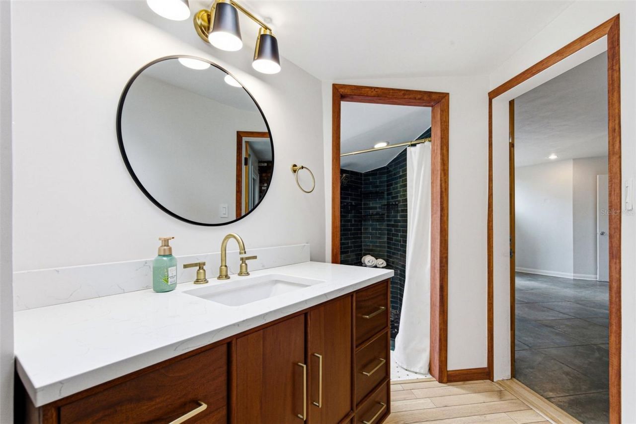 1239 Alcazar Way S, Saint Petersburg, FL 33705 Photo