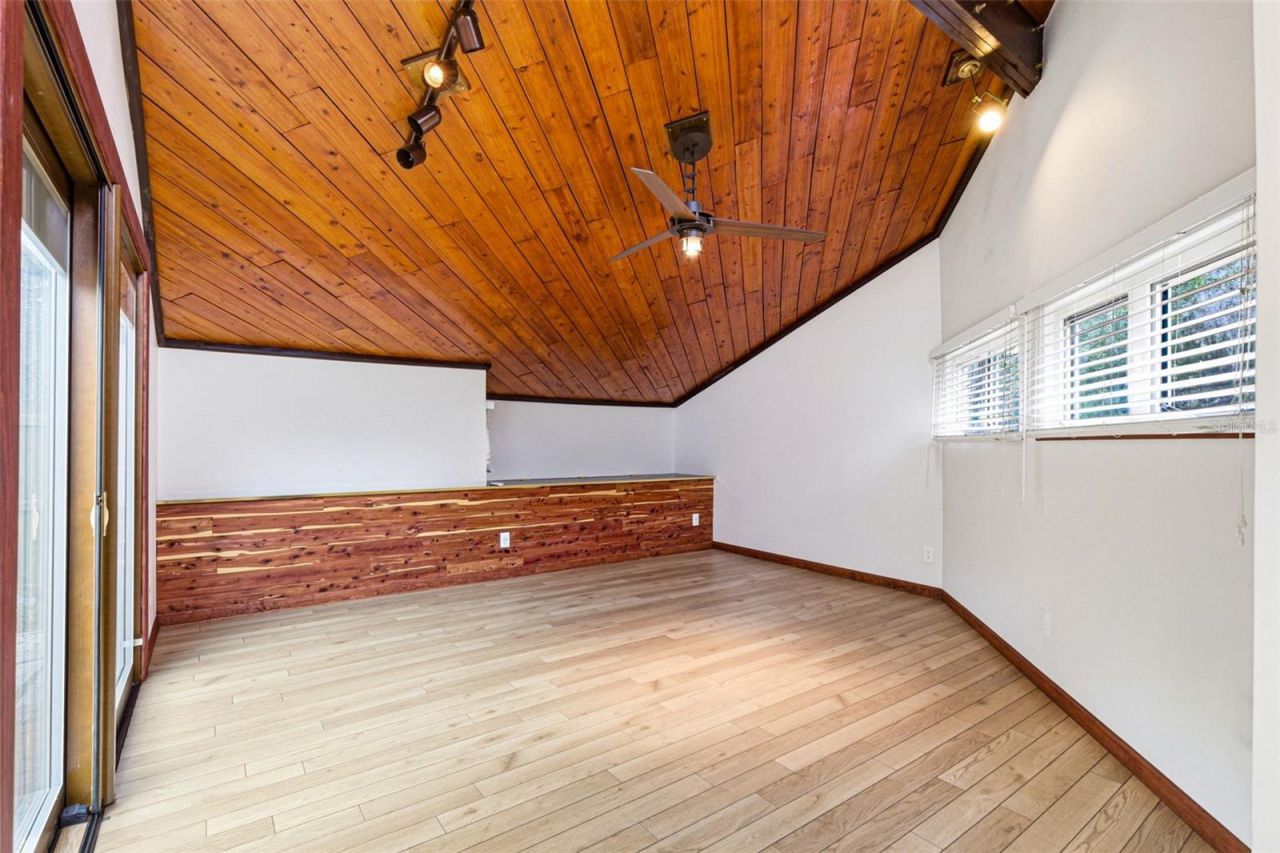 1239 Alcazar Way S, Saint Petersburg, FL 33705 Photo