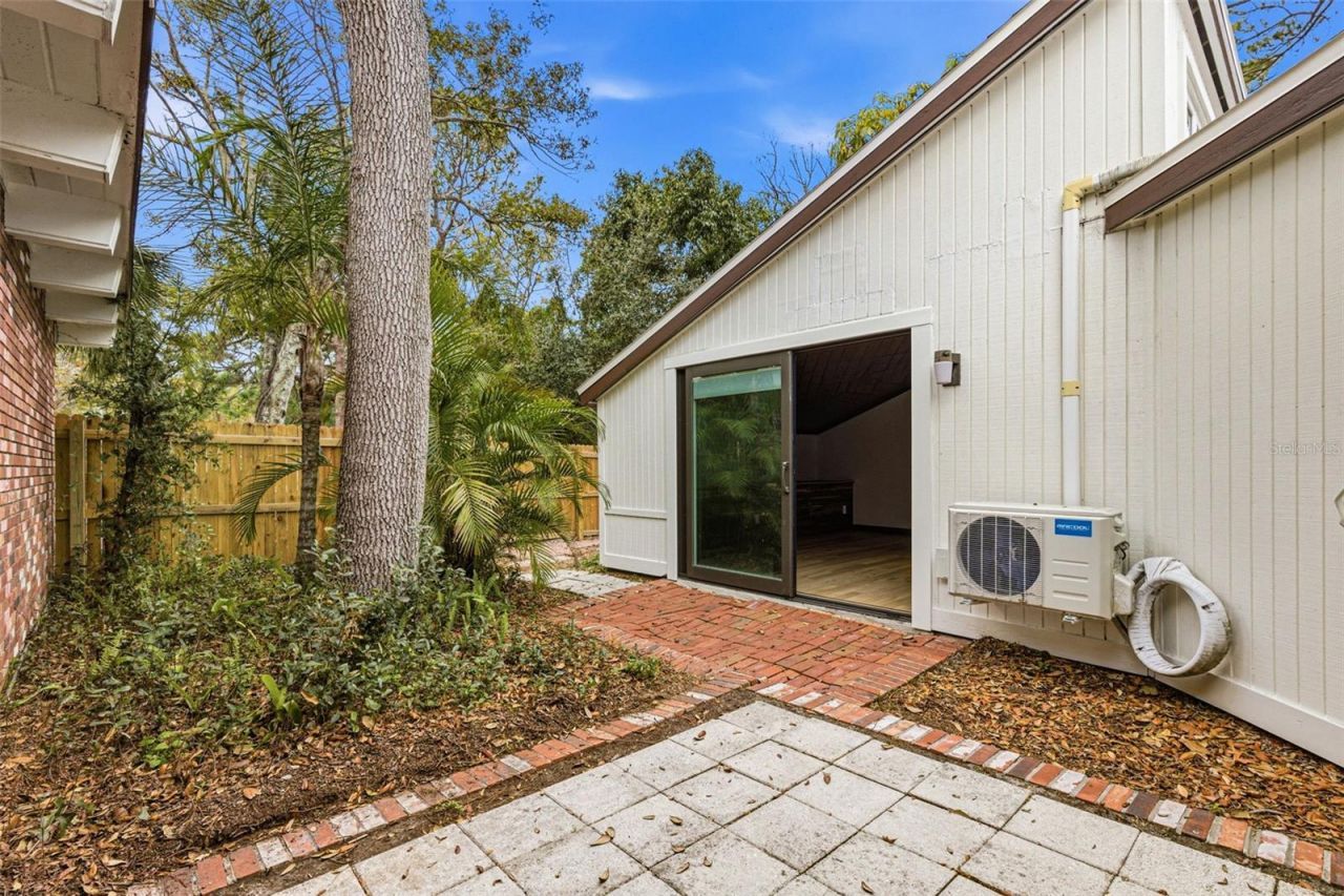 1239 Alcazar Way S, Saint Petersburg, FL 33705 Photo