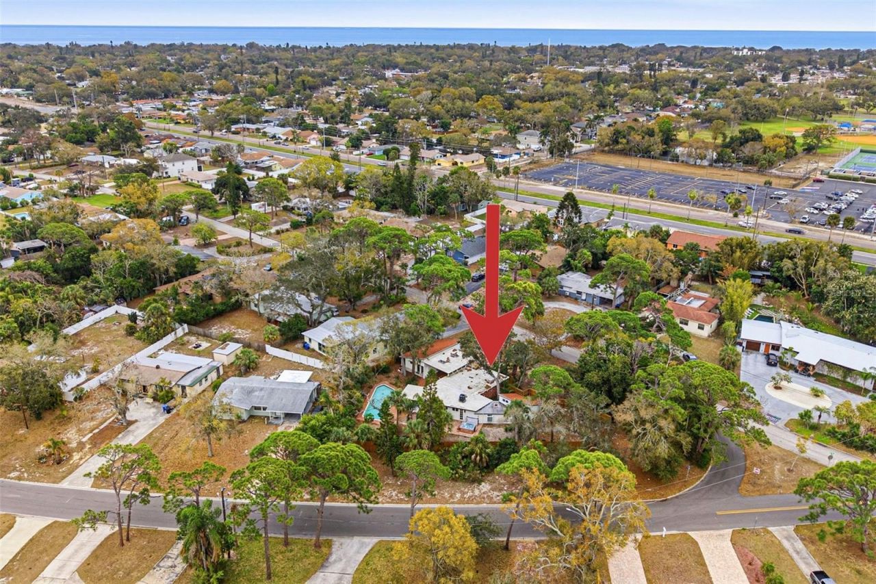 1239 Alcazar Way S, Saint Petersburg, FL 33705 Photo